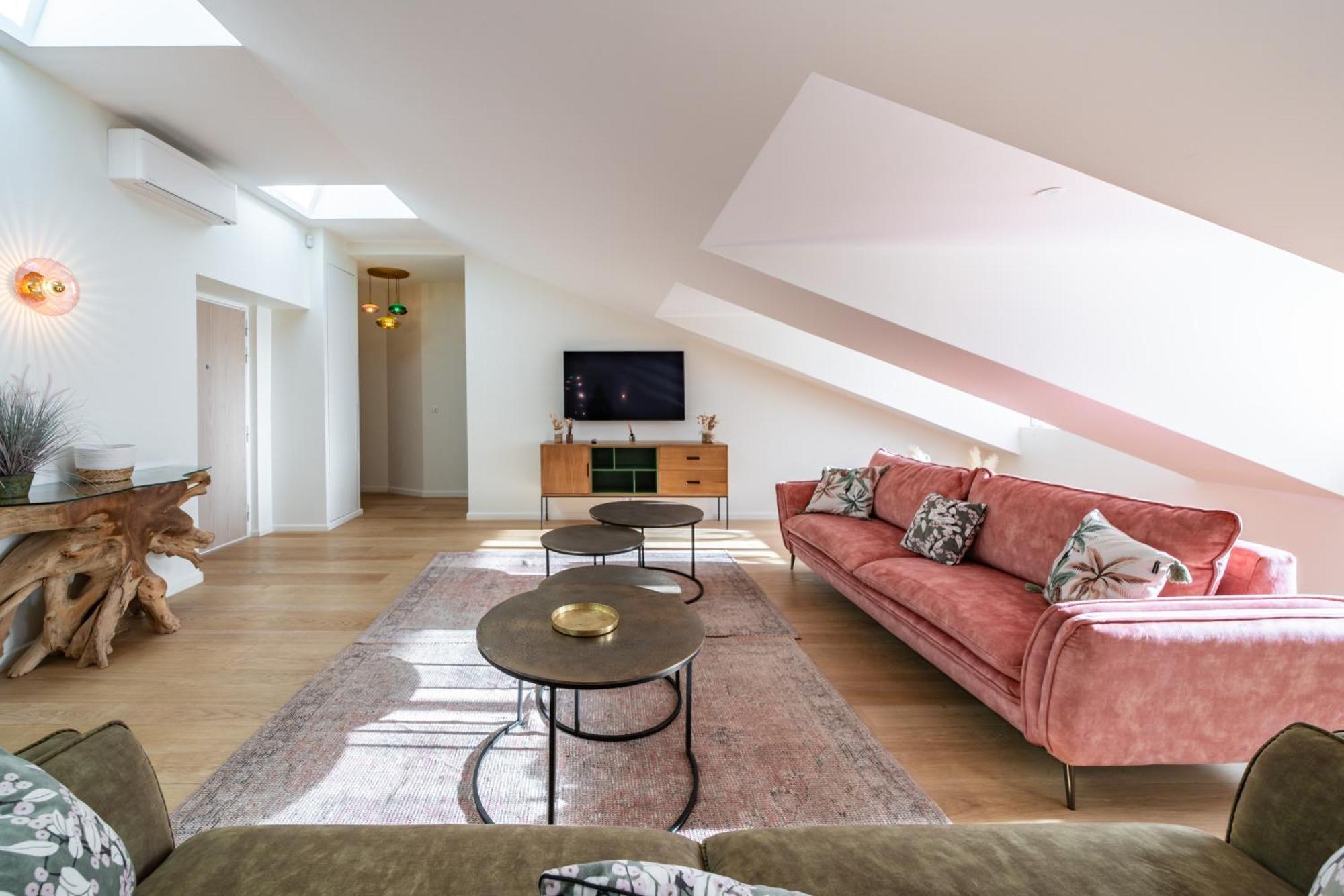 4 Pieces Sur La Rue D'antibes - Renove Et Climatise Cannes